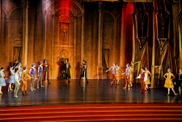 Vươn tầm quốc tế với Vở Ballet “Romeo & Juliet” diễn ra tại Nhà hát Trưng Vương Đà Nẵng