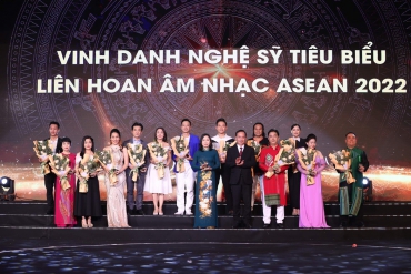 Vinh danh nghệ sỹ tiêu biểu Liên hoan âm nhạc Asean 2022